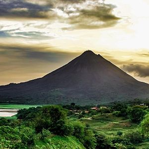 Essence Arenal Spa & Yoga